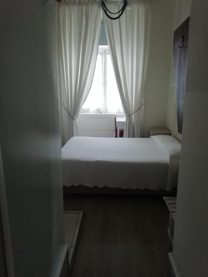 Pensao Residencial Estrela Do Mondego Hotel Lisboa Екстериор снимка