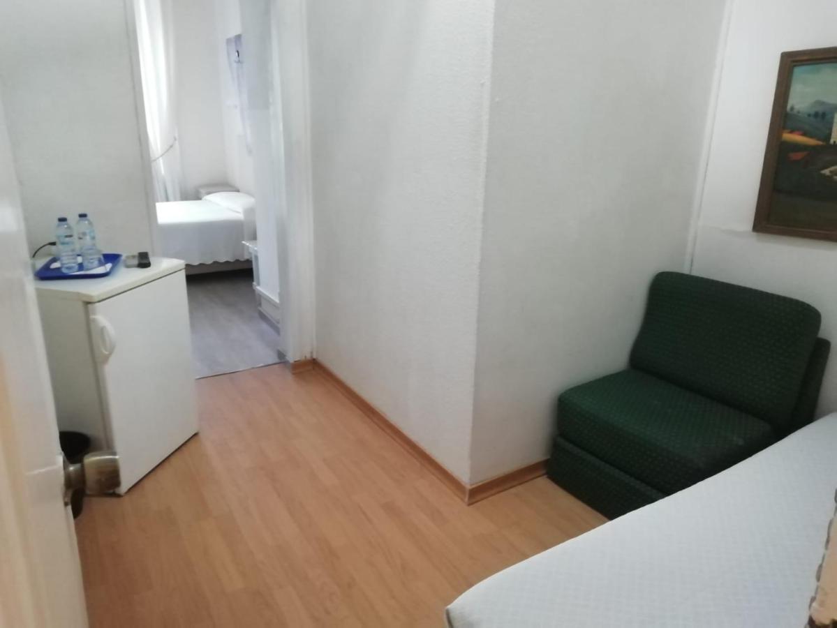 Pensao Residencial Estrela Do Mondego Hotel Lisboa Екстериор снимка