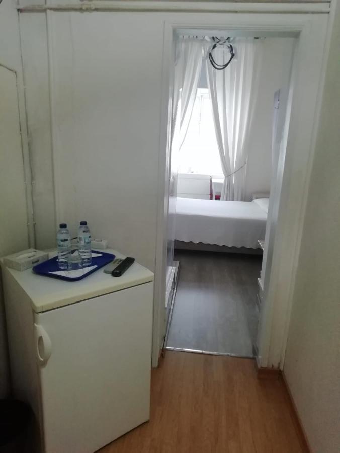 Pensao Residencial Estrela Do Mondego Hotel Lisboa Екстериор снимка